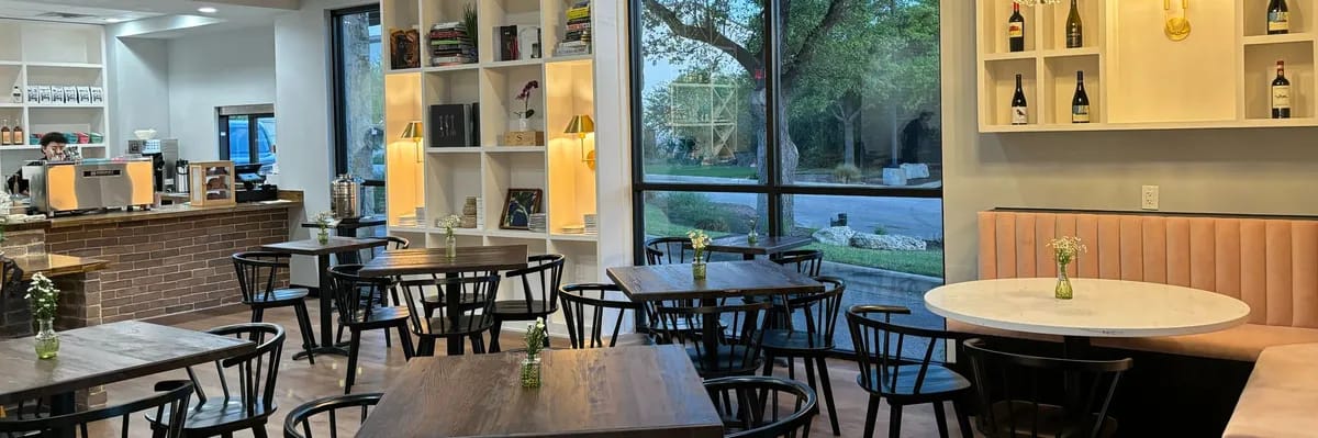 Cafe Largesse image