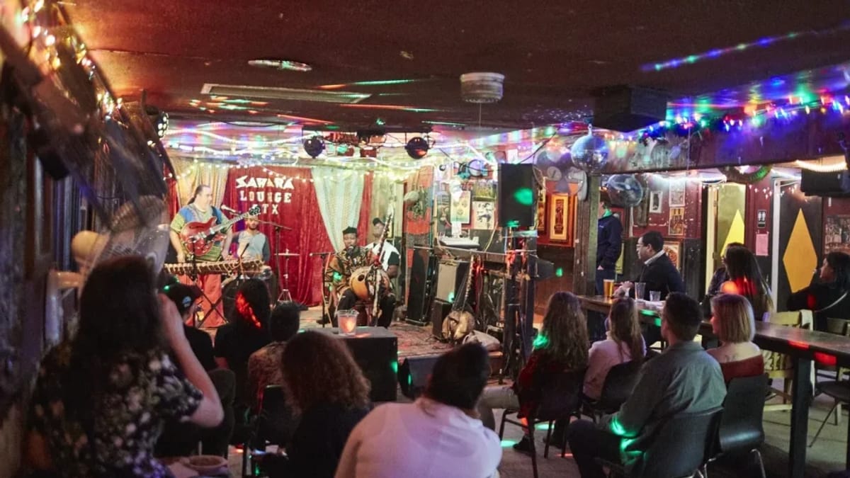 4th Fridays Bossa Nova with Paula Maya! image