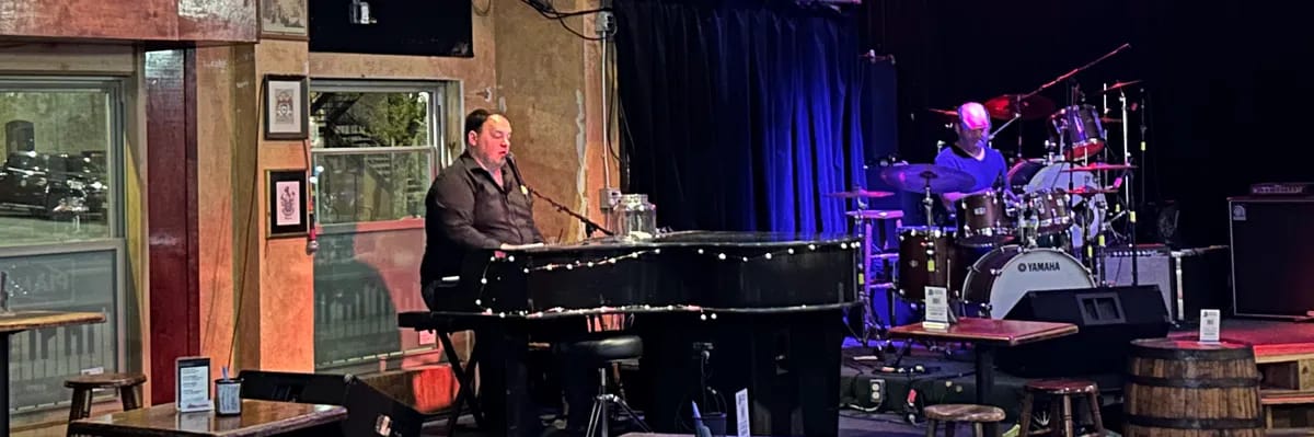 Darwin's Piano Bar image