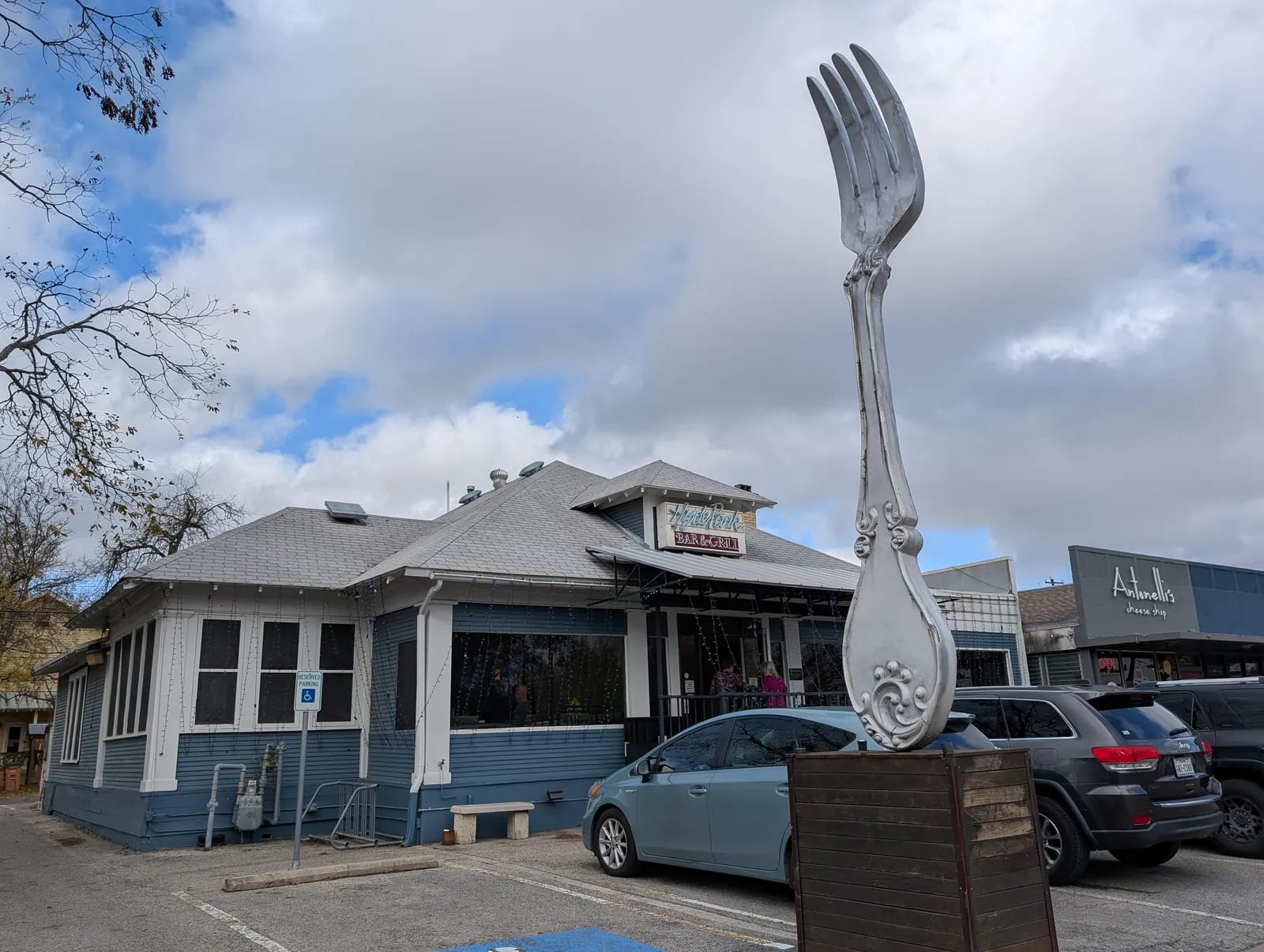 Hyde Park Bar & Grill image