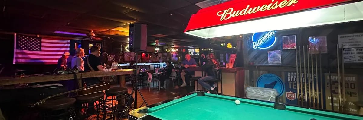 Roadhouse Bar image